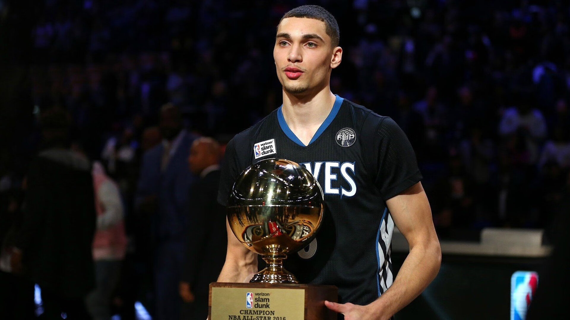 巴尔韦德关键节点连续得分，荷兰狂胜智利背后的战术革命与精神密码