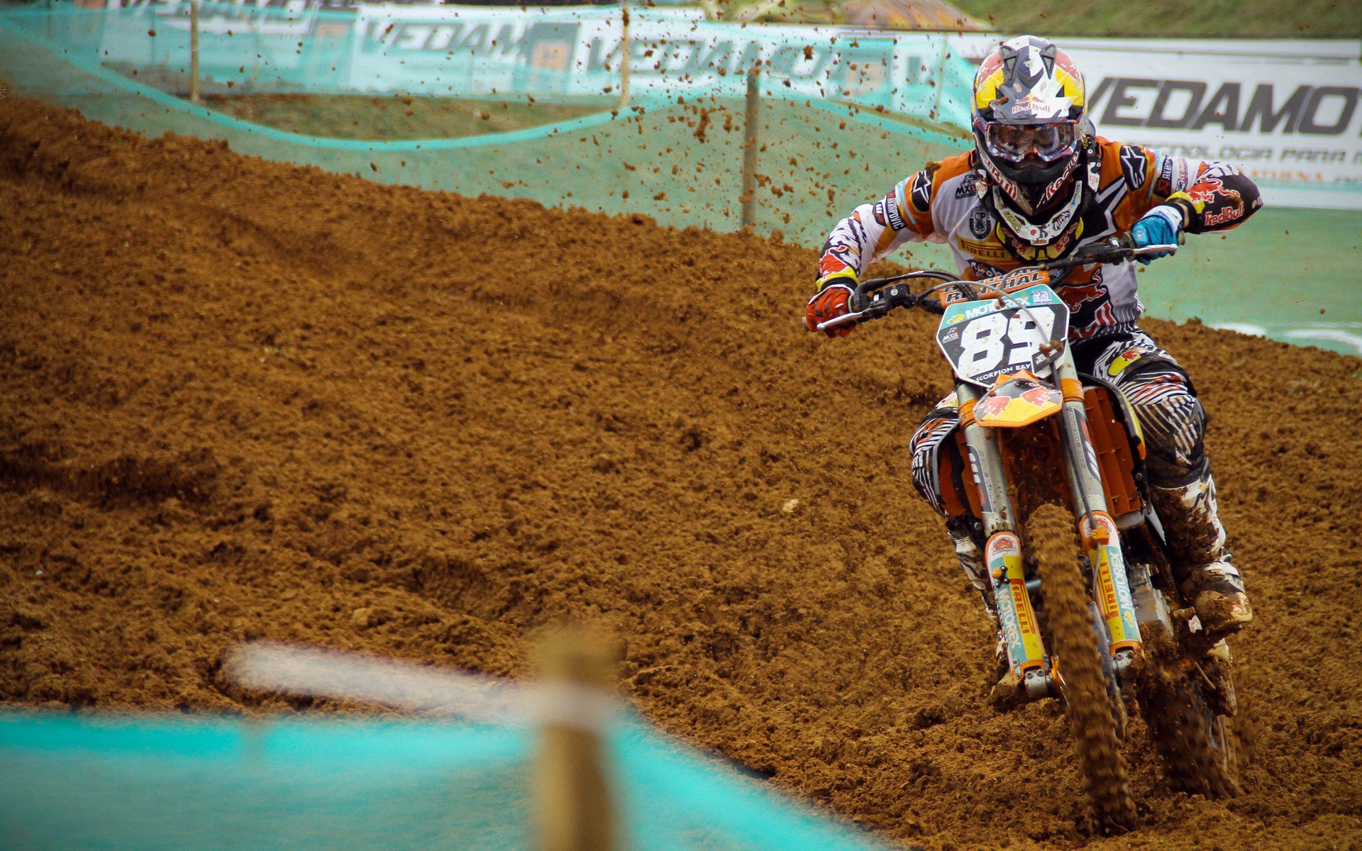 卡瓦哈尔的提线木偶戏，里昂与哥斯达黎加一役的隐形操盘手