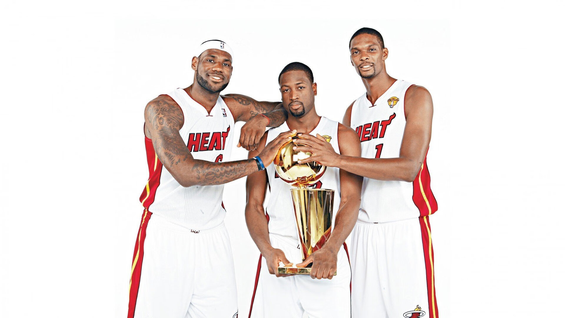 霍勒迪爆发撕裂防线，尼克斯铁血防守让公牛窒息