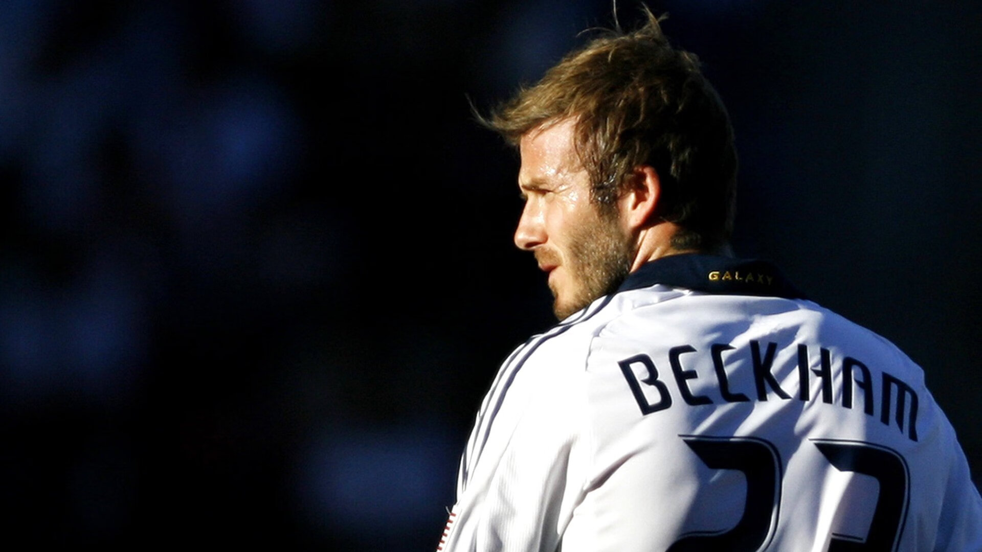 欧冠淘汰赛之夜，弗拉霍维奇完成里程碑，当数字成为祭品，足球回归血肉