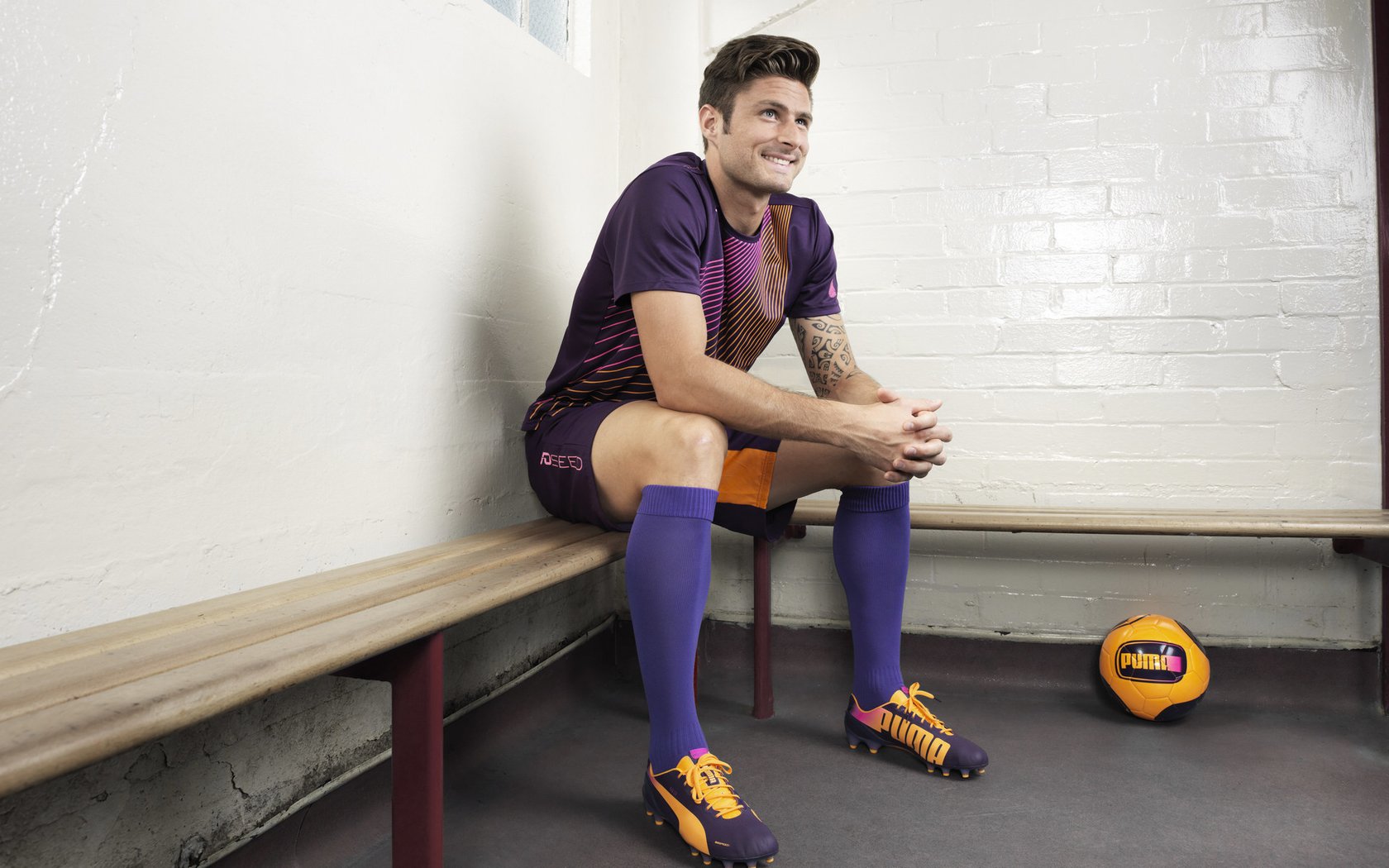 鹈鹕的翅膀与德罗赞的刀，当NBA的压制美学遇上欧冠的接管艺术