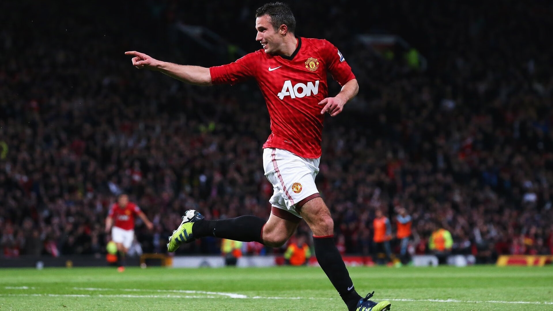 佛罗伦萨血拼西班牙，楚阿梅尼的舞台与足球的永恒战争